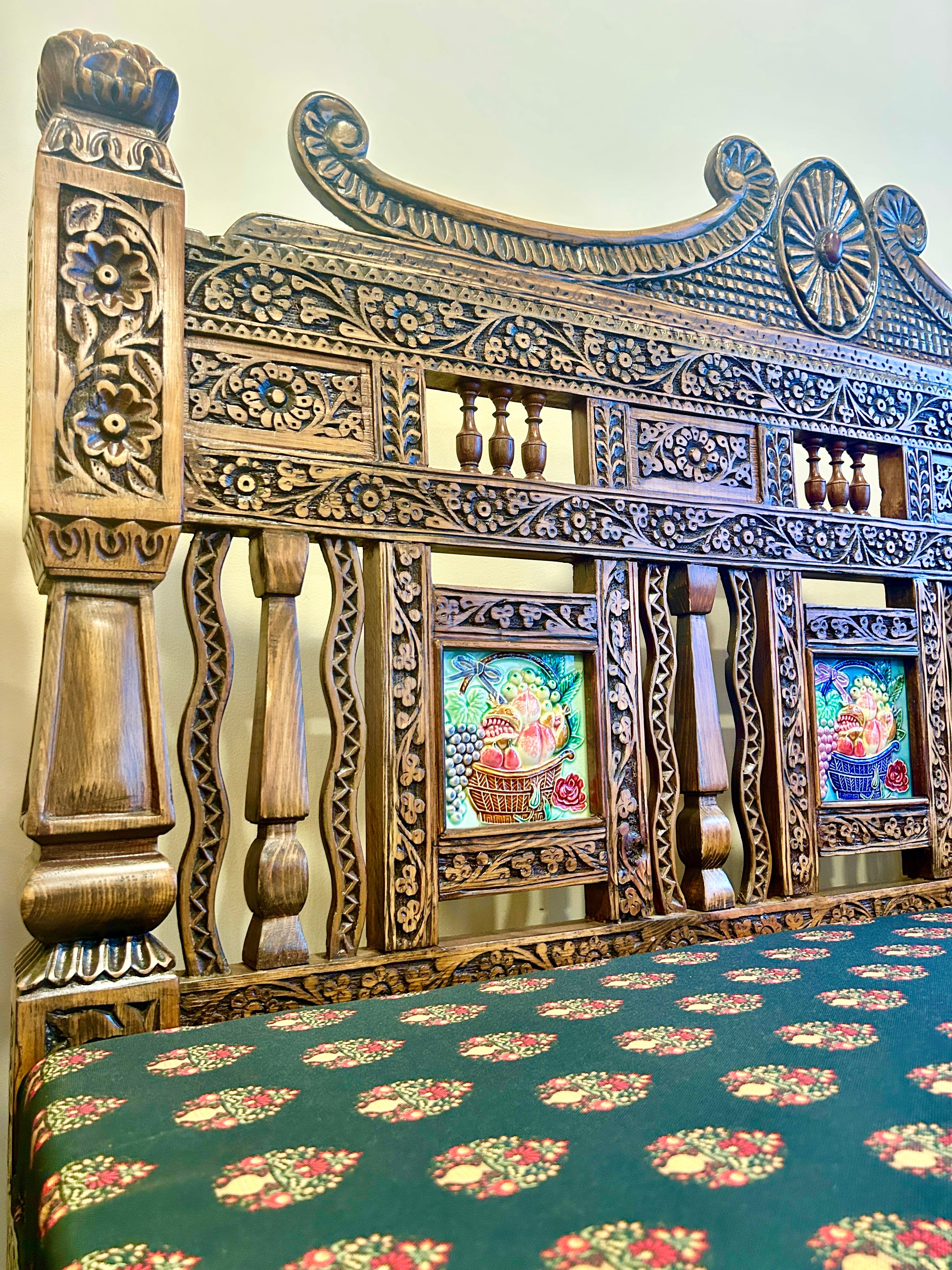 Carved Dewan