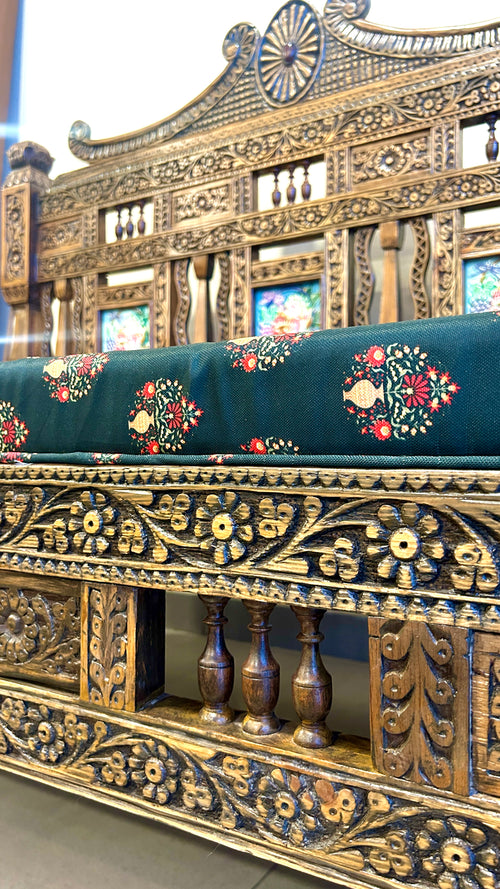 Carved Dewan