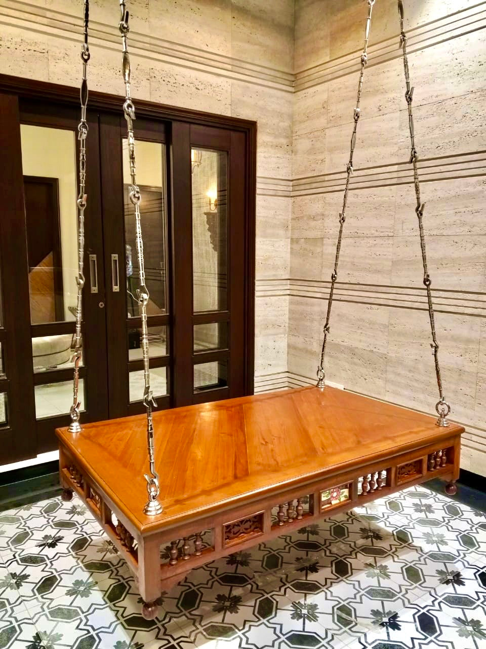 The Takht Swing