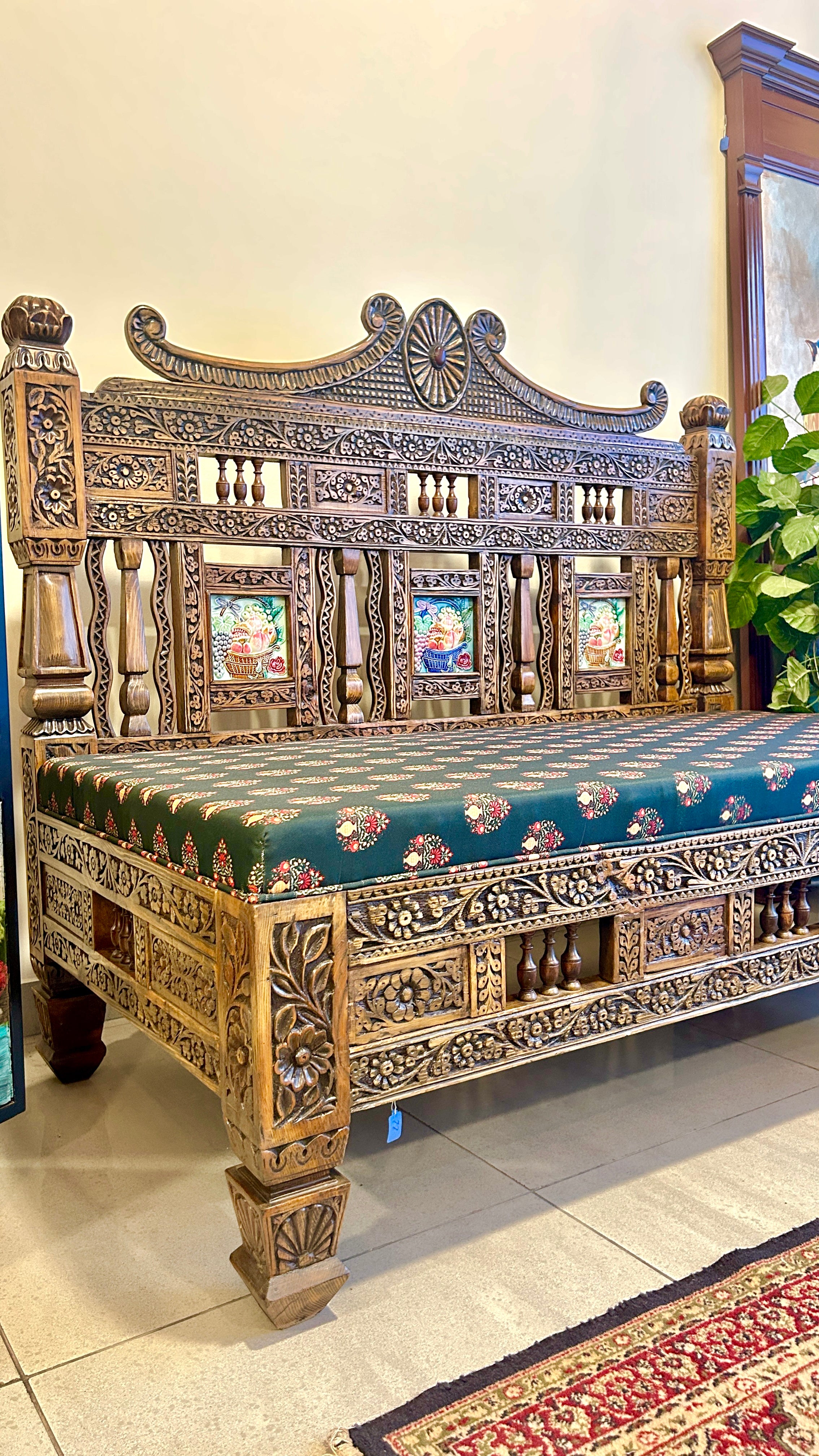 Carved Dewan