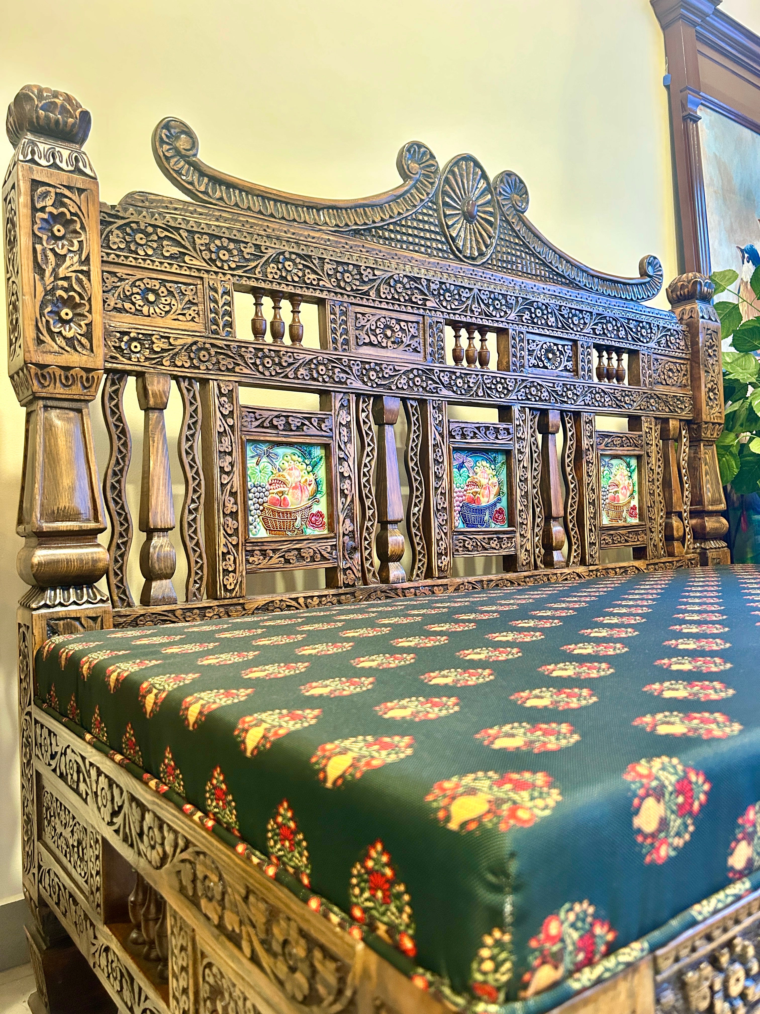 Carved Dewan