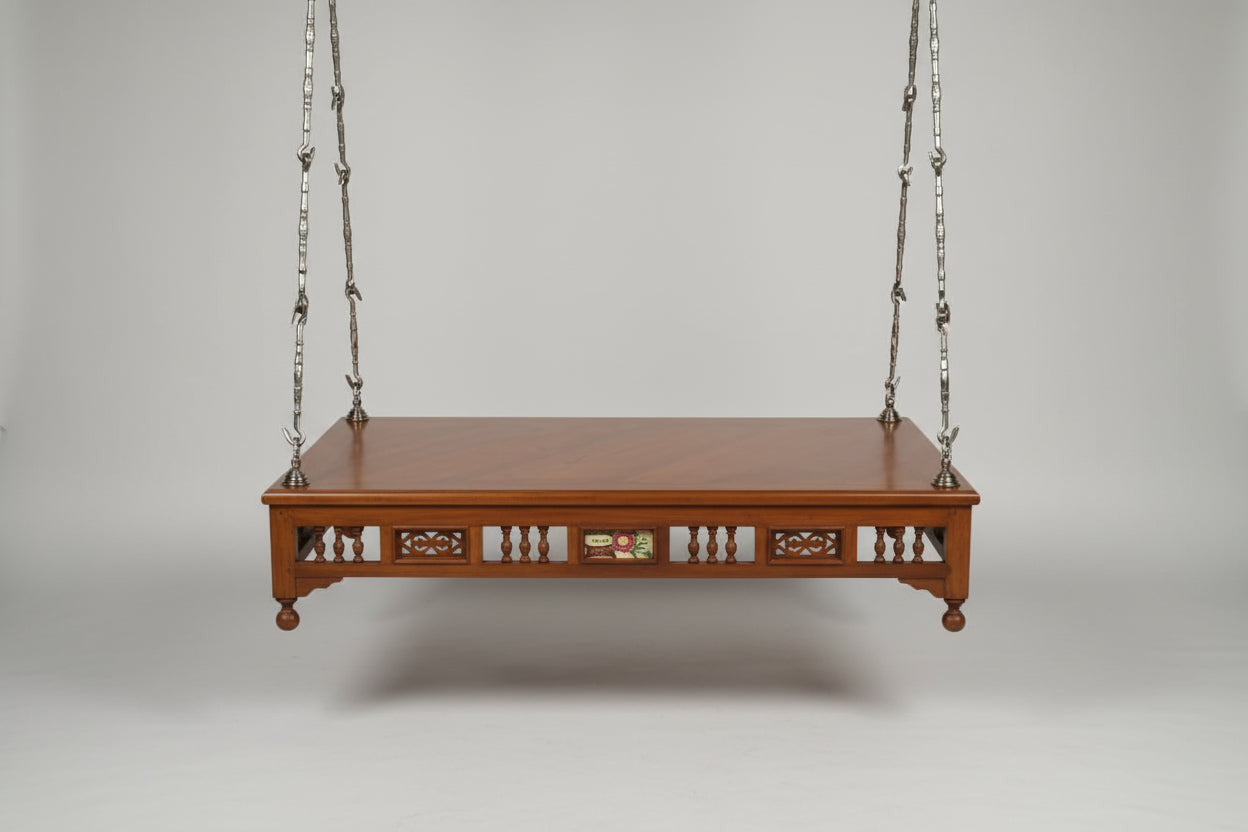The Takht Swing