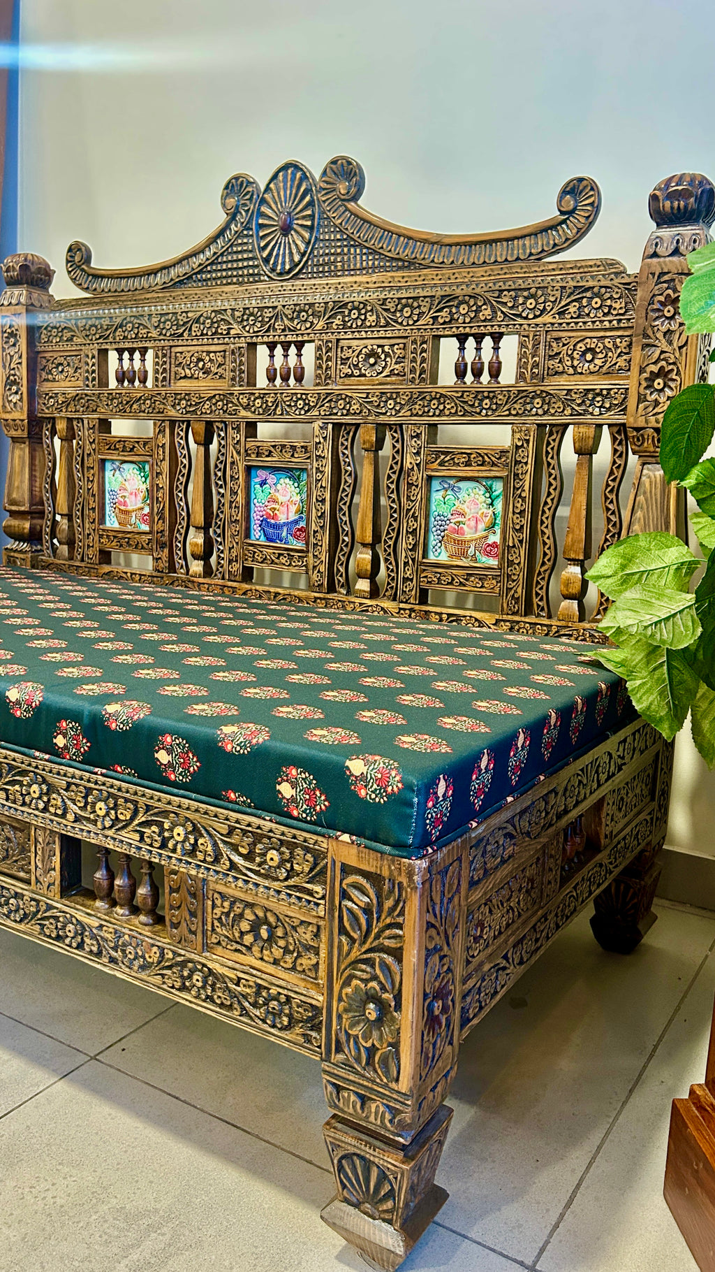 Carved Dewan